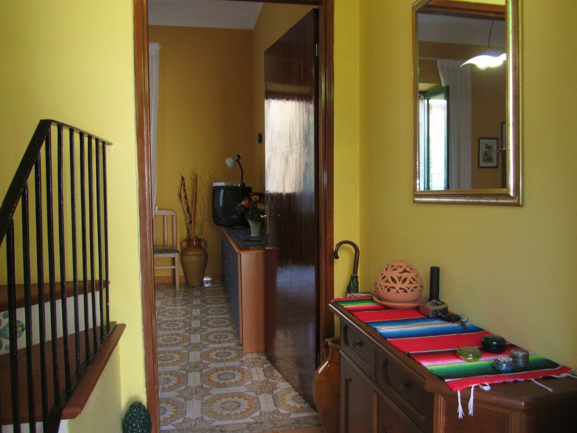 Comeinsicily - Al Teatro Apartment ตาออร์มินา ภายนอก รูปภาพ